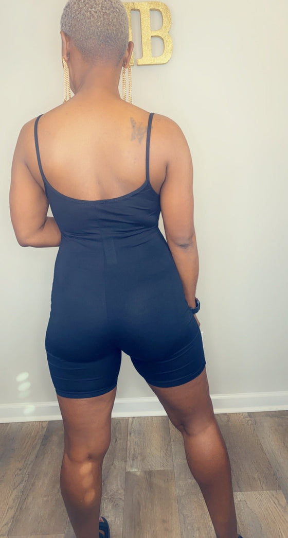Chill Vibes- Basic Romper Black