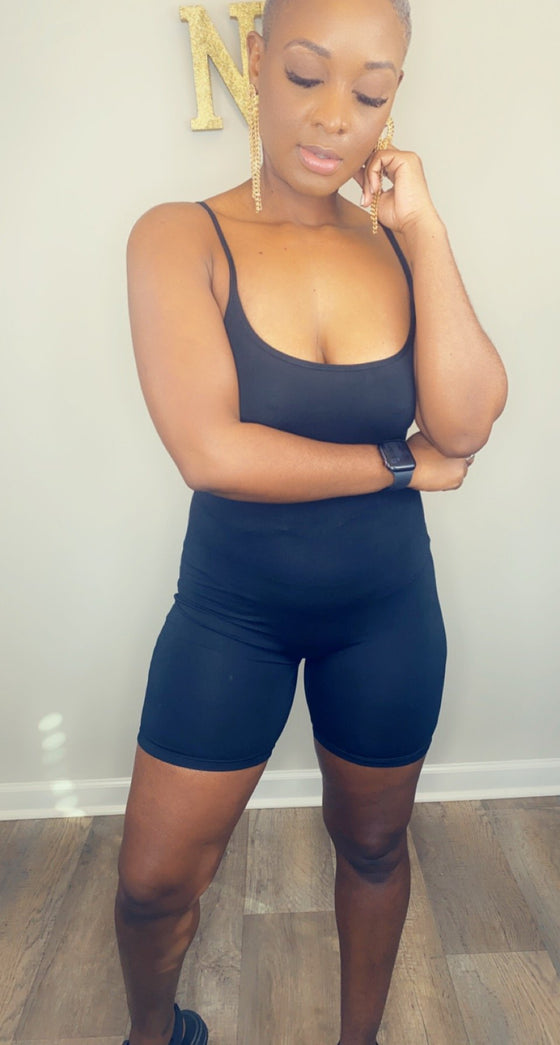 Chill Vibes- Basic Romper Black