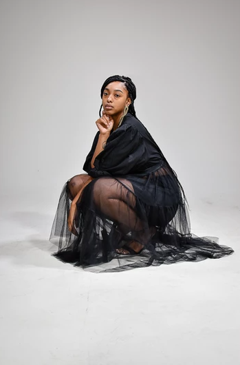 Tule Queen- Black